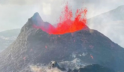 Notre volcan continue son show